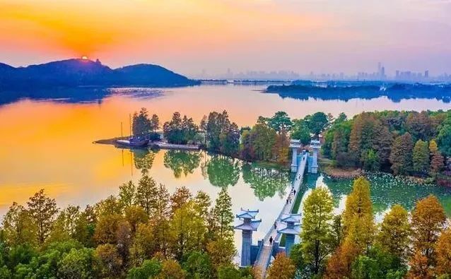 你肯定知道东湖、西湖和南湖，但你不知道中国还有北湖_腾讯新闻