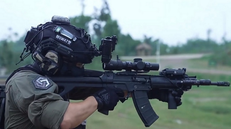 我军轻武器已不亚于美军,14.5毫米机枪扫射:1000米打穿装甲车