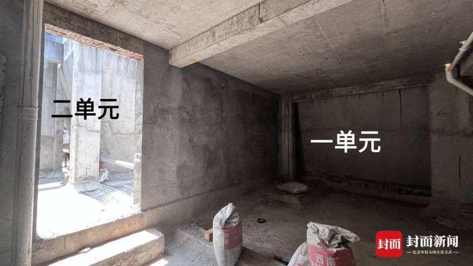顶楼业主违建成风危险重重 小区居民投诉一年多无果：谁来为我们安全负责？丨云投诉_腾讯新闻