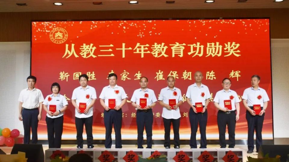 助力新乡学子"跨越式"成长——新乡天立高级中学校长李家生答记者问