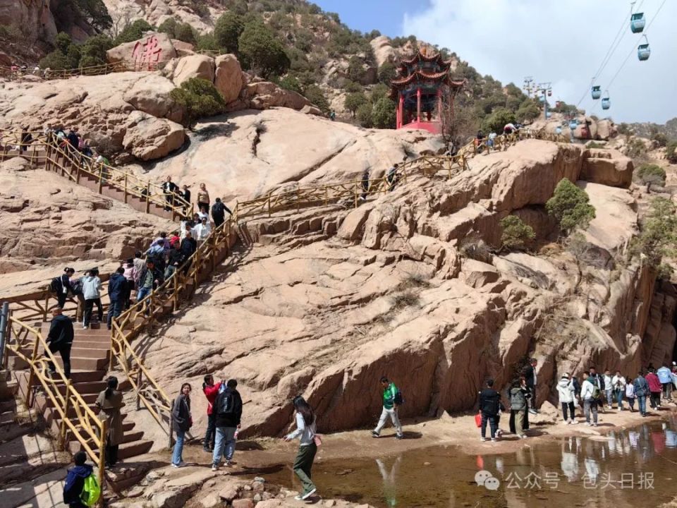 清明小长假,九原区梅力更景区