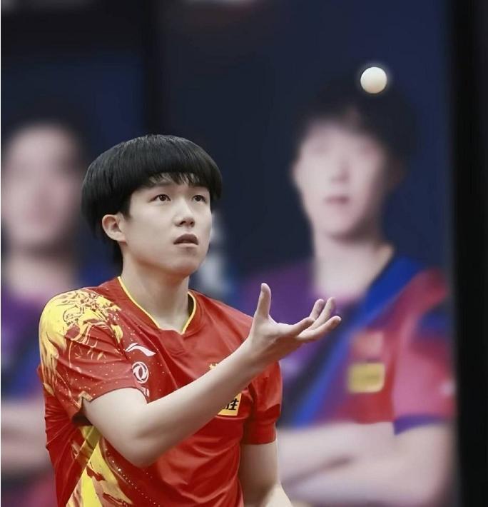 30横扫华裔削球手王楚钦开门红晋级新加坡大满贯男单次轮