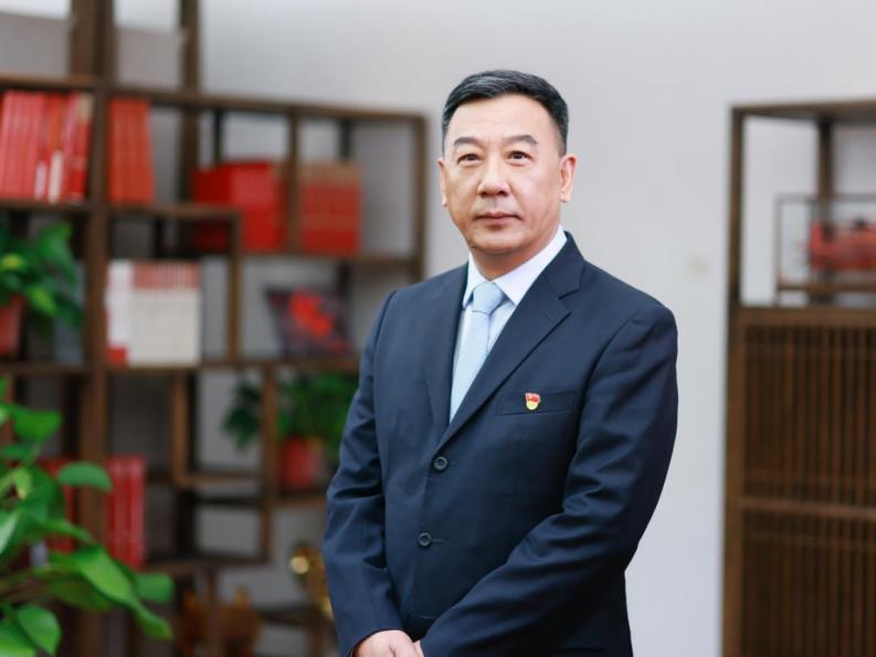 中国人民大学党委书记张东刚：以教育开放赋能经济高质量发展_腾讯新闻