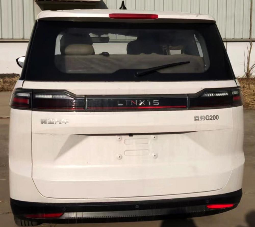 柳州五菱全新mpv曝光,外观很年轻运动,用新车标,6座,侧滑门_腾讯新闻