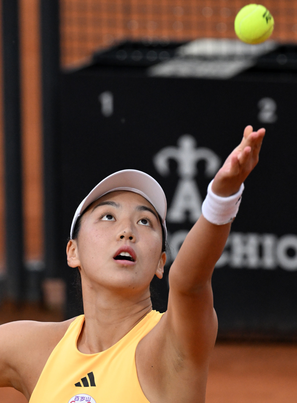 网球——wta1000罗马站:王欣瑜无缘32强