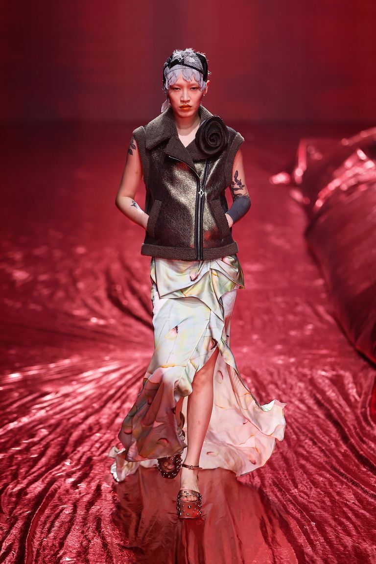 louis shengtao chen 2024秋冬系列发布全球发布_腾讯新闻