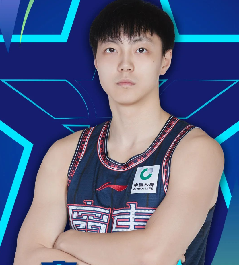 胡明轩和赵睿领衔,郭艾伦无缘参加_腾讯新闻