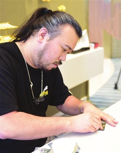 李超:把双非遗技艺打造为"国潮"新锐_腾讯新闻