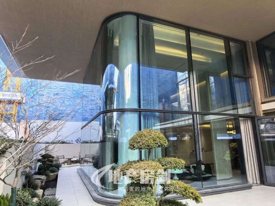 爆发！2025年西安千万级豪宅成交超600套！_腾讯新闻