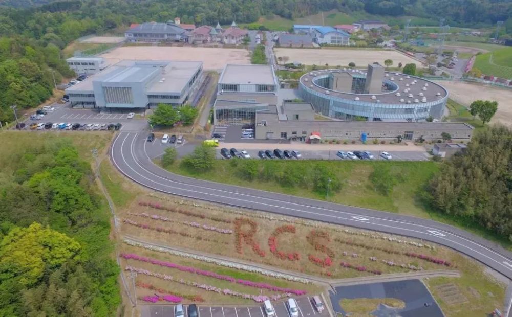 岛根康复学院副校长青木耕与台州外国语学校&浙大观澜中学友好访问