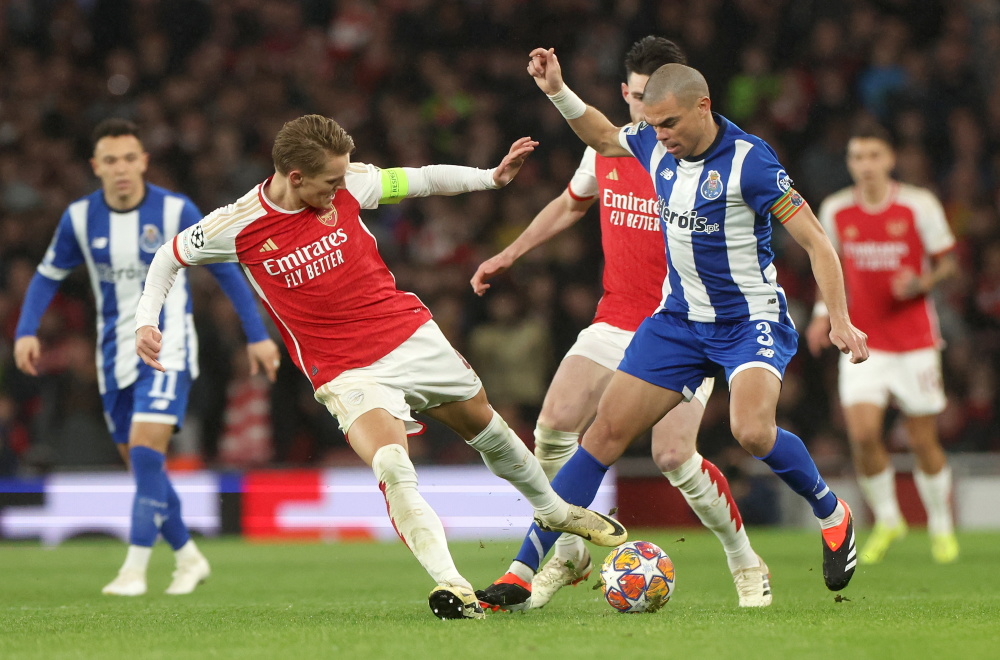 足球欧冠联赛阿森纳晋级八强