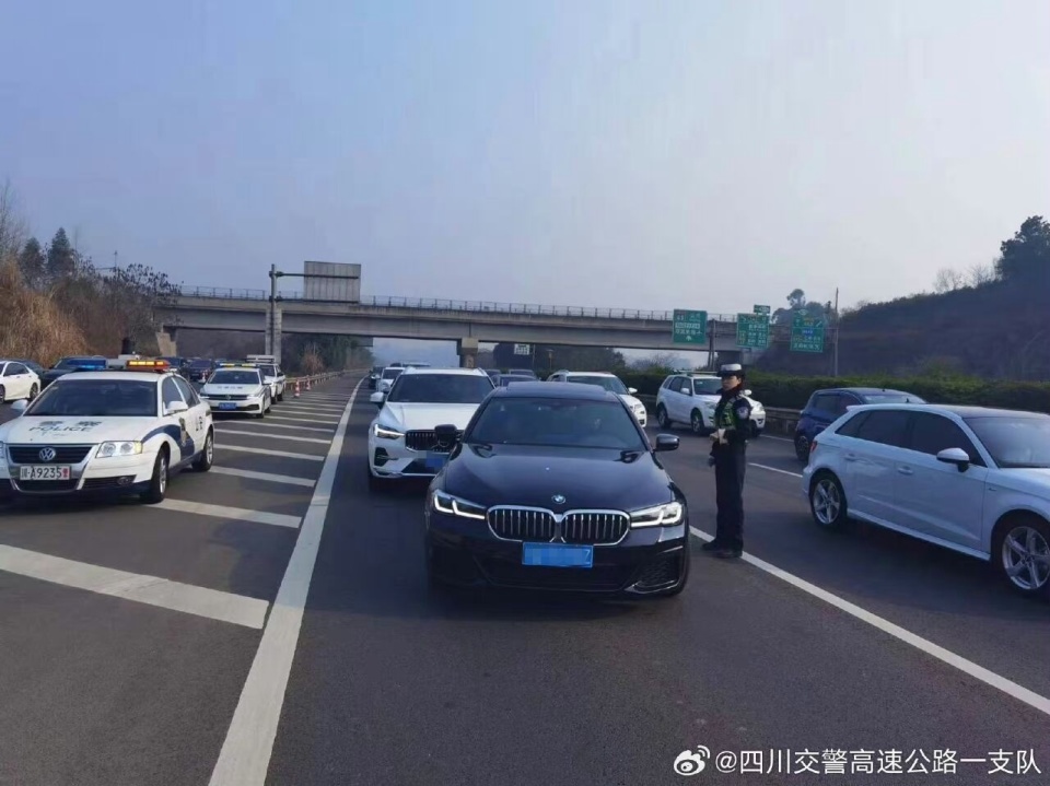 出行注意成都周边高速部分路段车流量大车多缓行