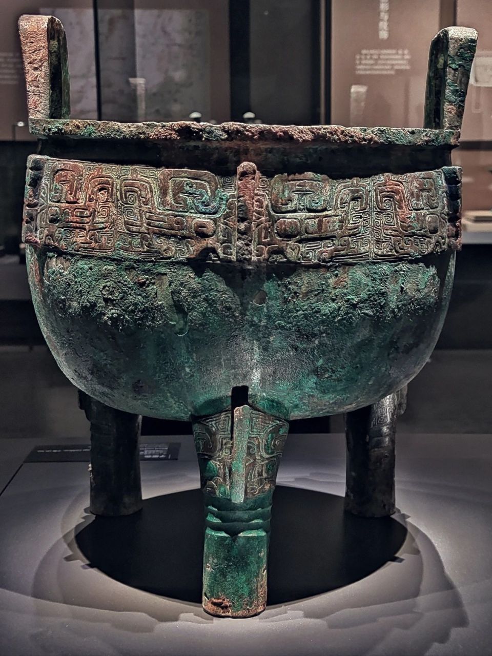 山西博物院一组商代青铜器