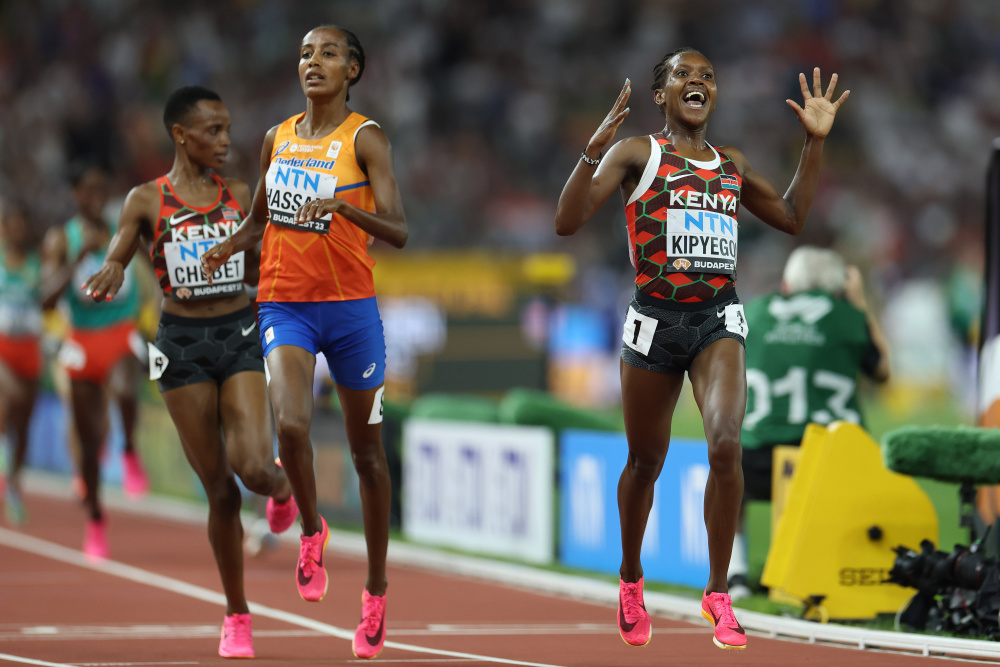 田径世锦赛肯尼亚选手基普耶根夺得女子5000米冠军