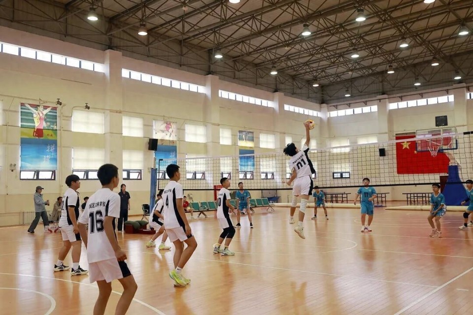 咸阳市渭城区首届中学生排球联赛圆满落幕