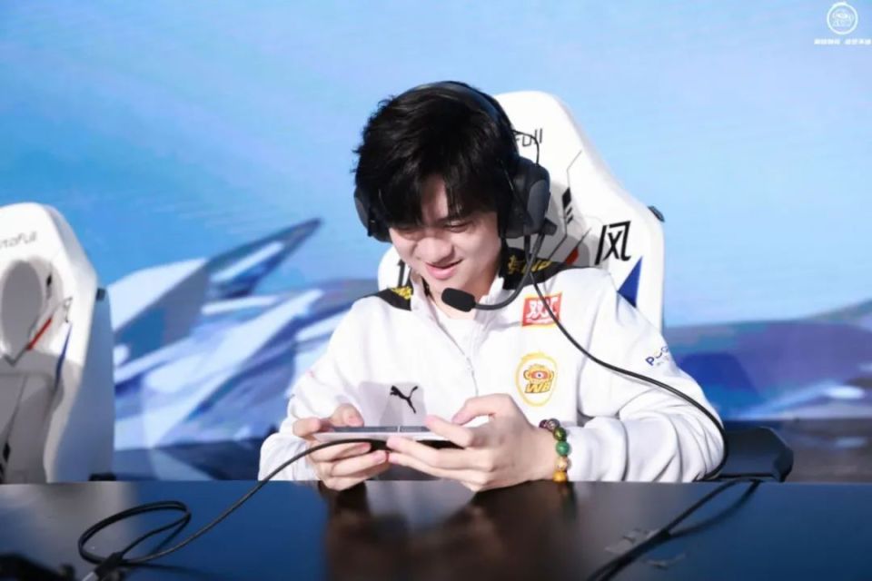 专访北京wb花卷:投简历找工作,结果被职业电竞"录取"了