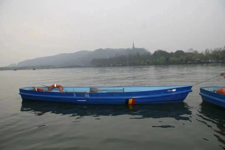选画舫仍是手划船，想自己划可以吗？杭州西湖游船宝典来了