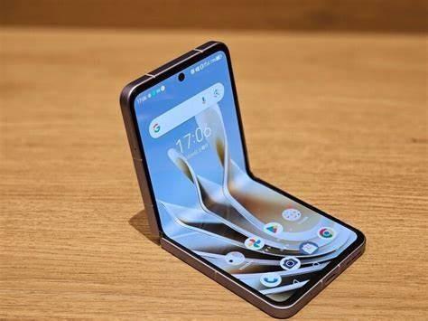 中兴也推翻盖小折叠屏手机了3000元左右设计日系国内暂时不卖