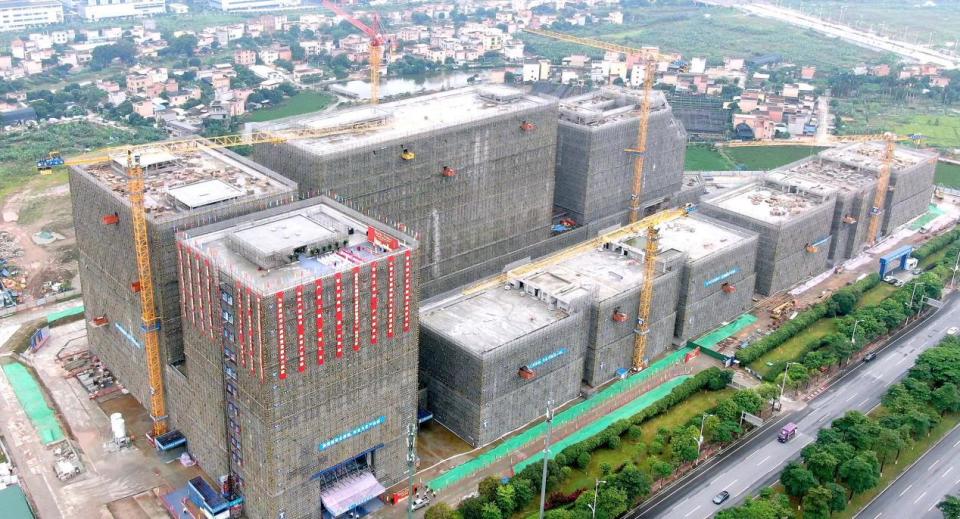 广州番禺汽车城核心零部件智造中心完成封顶