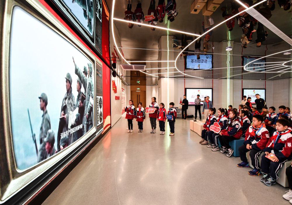 宁波鄞州区东湖小学:红色思政课开启寒假新篇