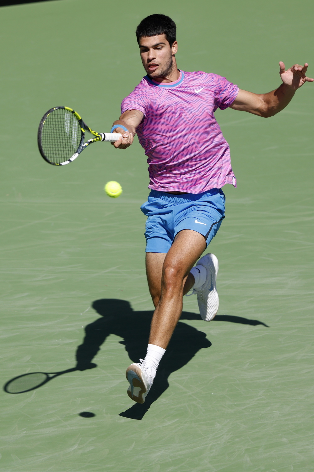 网球巴黎银行公开赛阿尔卡拉斯晋级八强