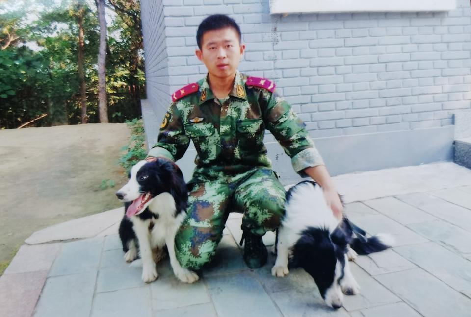 战友追忆冯振：不言放弃，只因他对消防事业执着的爱_腾讯新闻