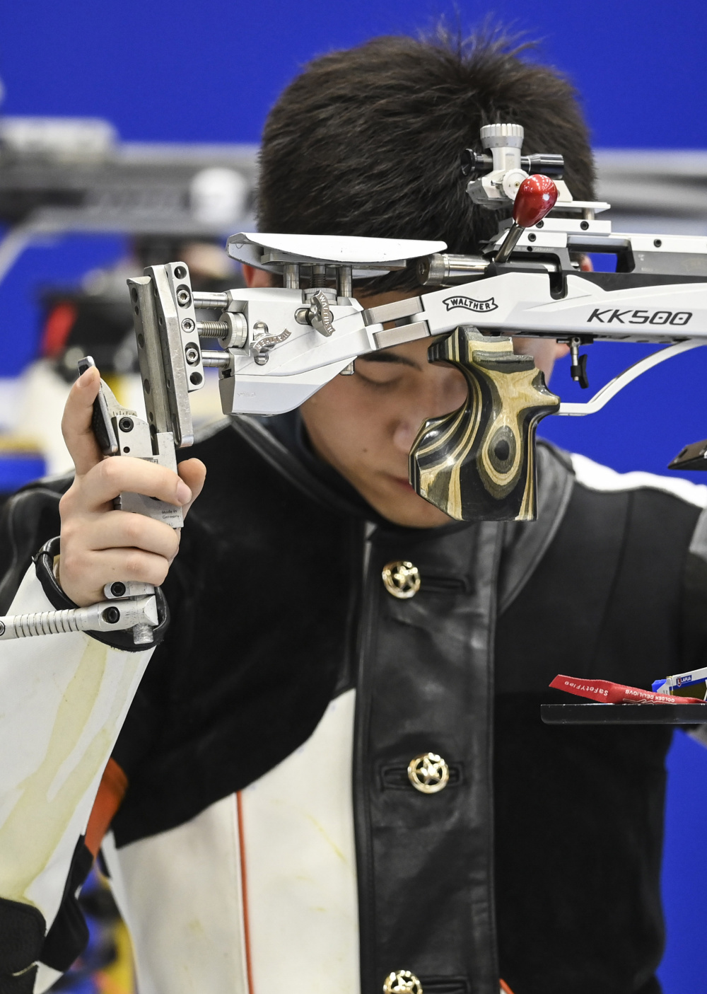 成都大运会射击男子50米步枪三种姿势决赛赛况