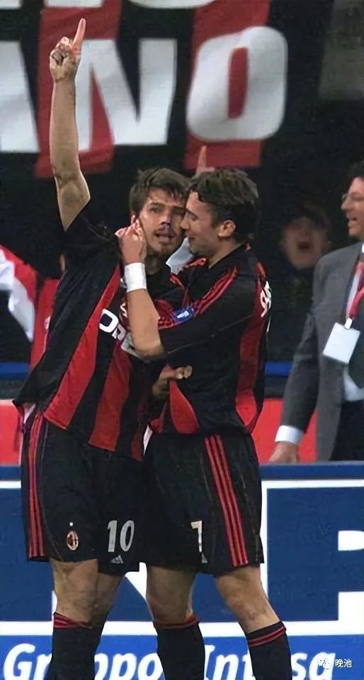 ac米兰队史今天2001年舍瓦pk内斯塔主场10拉齐奥博班建功4月1日意甲