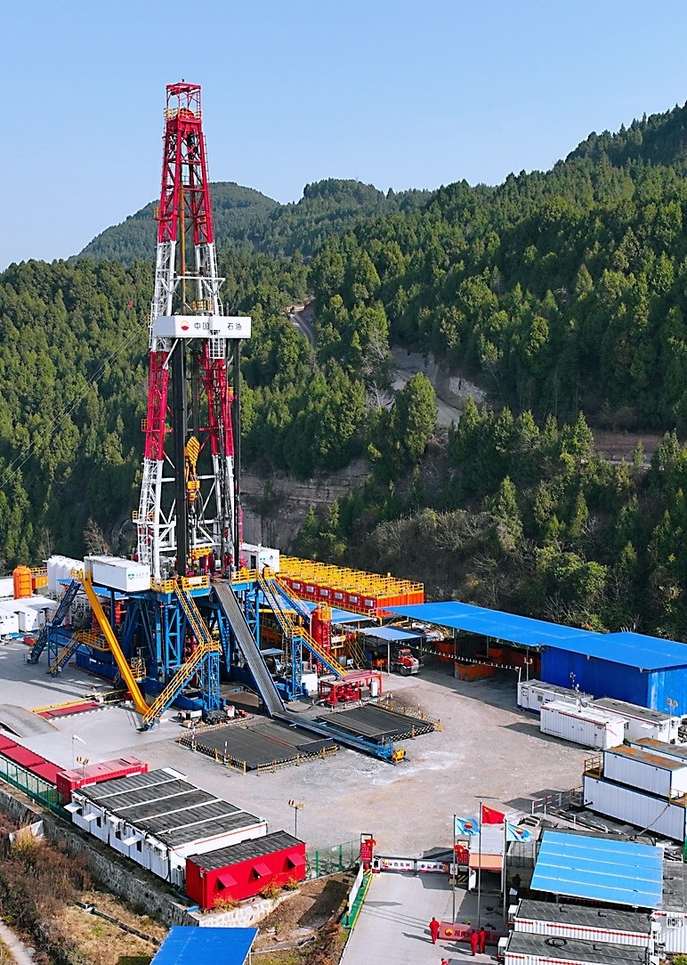 实现百亿级产业项目零的突破,未来盐亭这样"换道超车"!_腾讯新闻