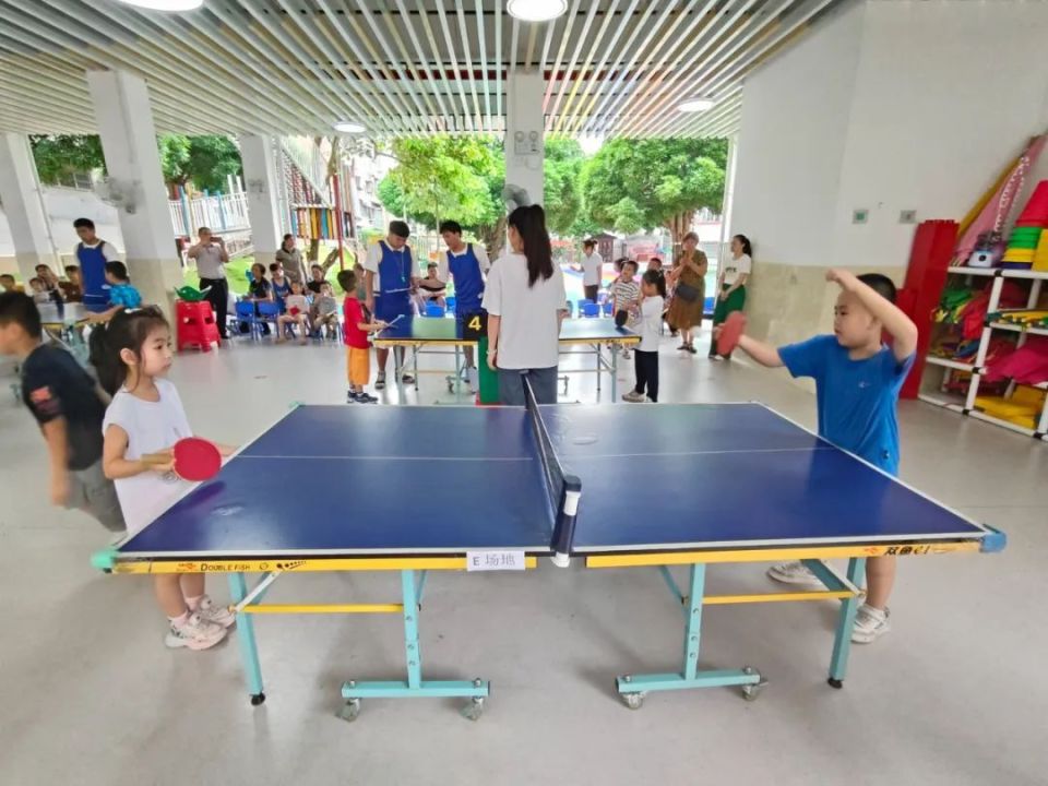 宁明县幼儿园开展幼儿乒乓球比赛