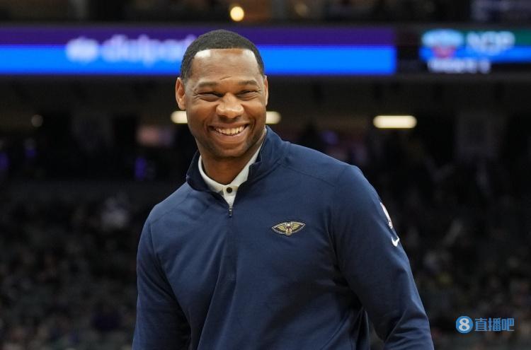 威利-格林:教练组告诉球员 打出冲击力和节奏是多么重要_腾讯新闻