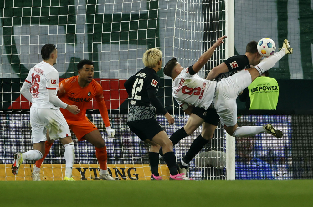 足球德甲奥格斯堡胜弗赖堡