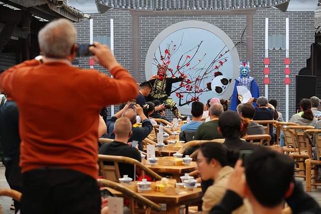 春团“花花”会 大运之城的文化表达_腾讯新闻