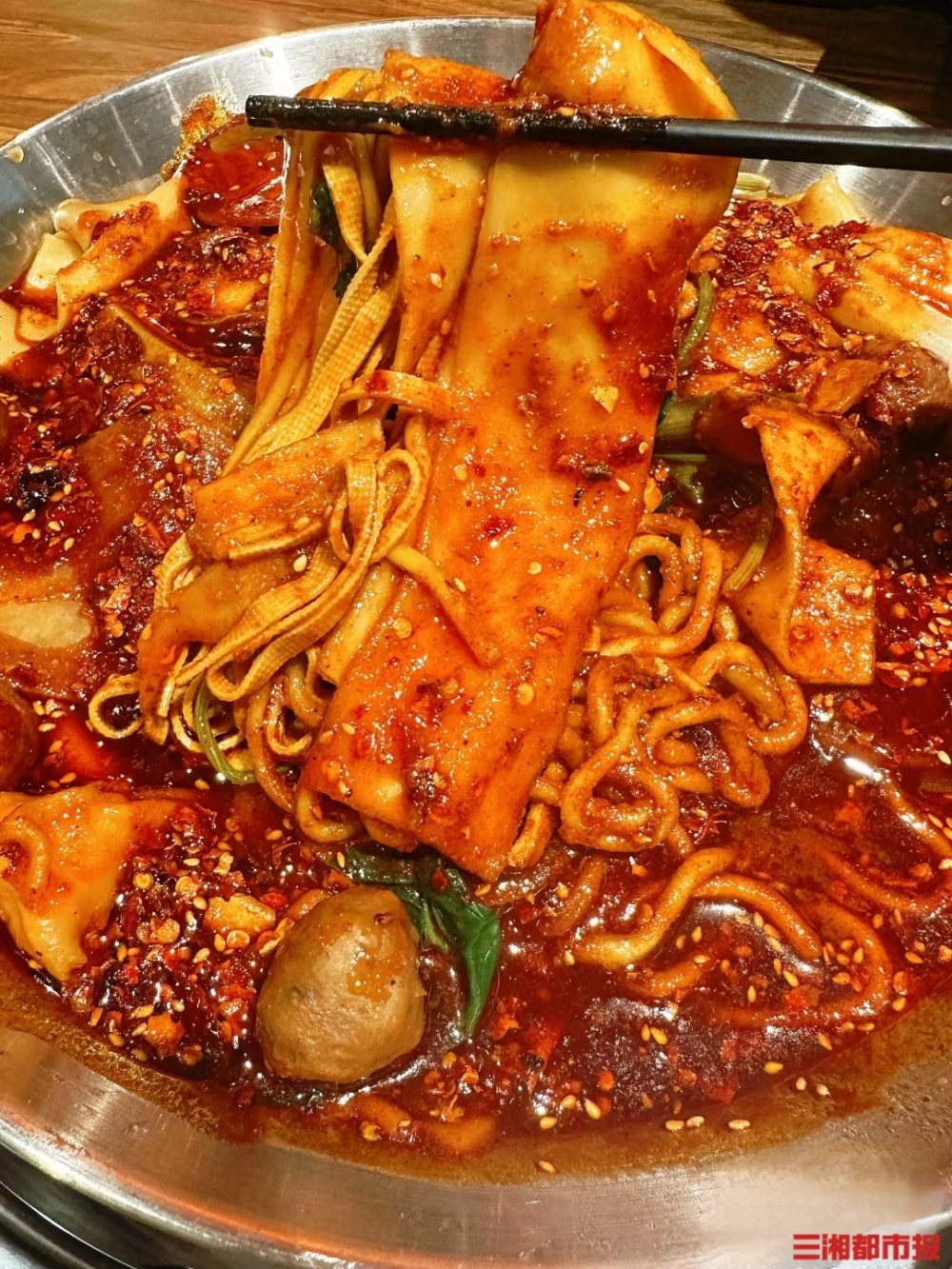 甘肃麻辣烫爆火长沙商家纷纷入场