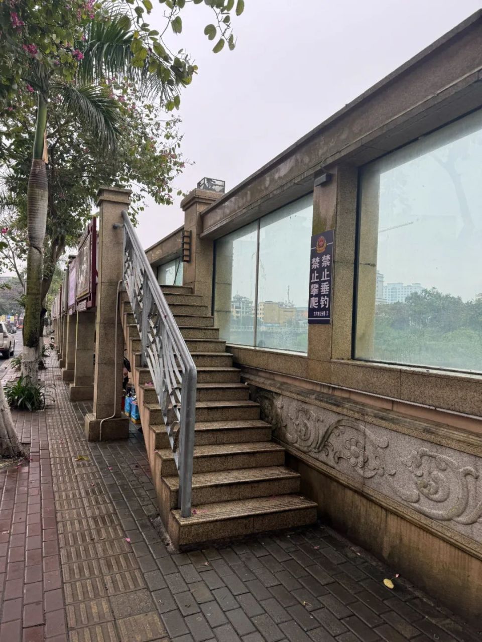 东兴口岸 大清一号界碑 g219国道