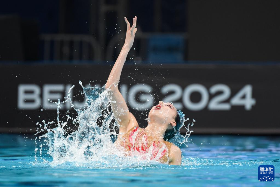 花样游泳世界杯北京站中国队首日夺三金
