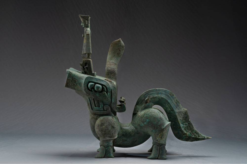 三星堆又"上新",两件大型青铜器跨坑拼对成功_腾讯新闻