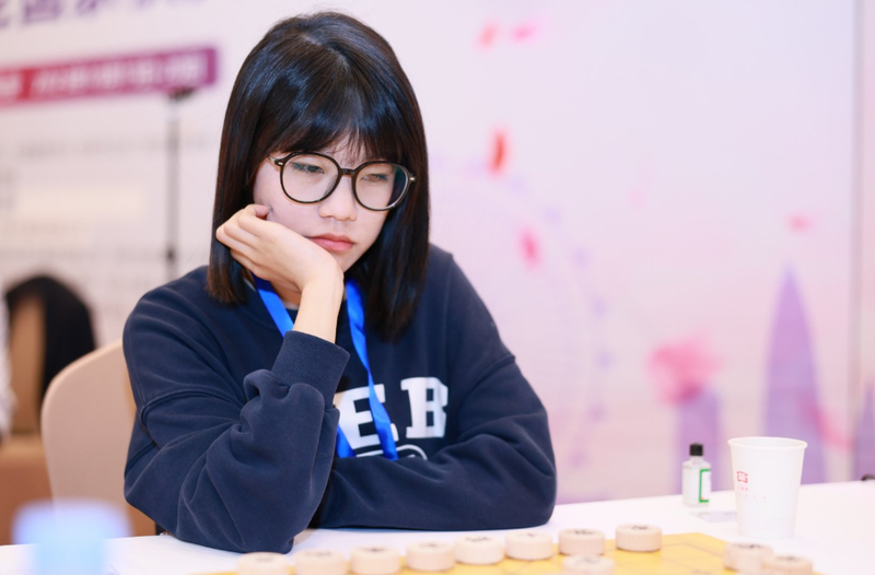 首届全国象棋女子国手赛:陈丽淳率先进入决赛"坐山观虎斗"