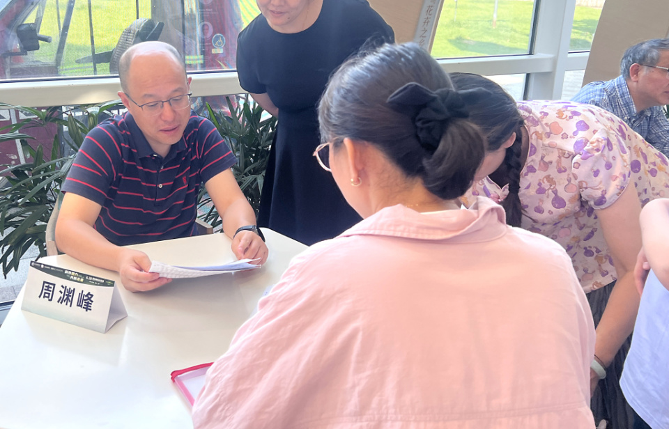 九岁球球患癫痫三年多，术后竟不再发作！癫痫高发群体是儿童？