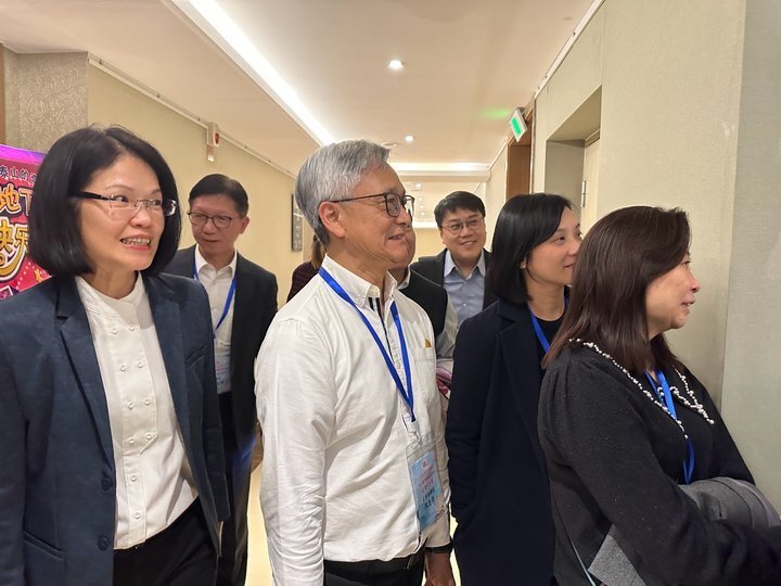 研学游机遇来了香港百名校长研学山东考察团到泰安踩线