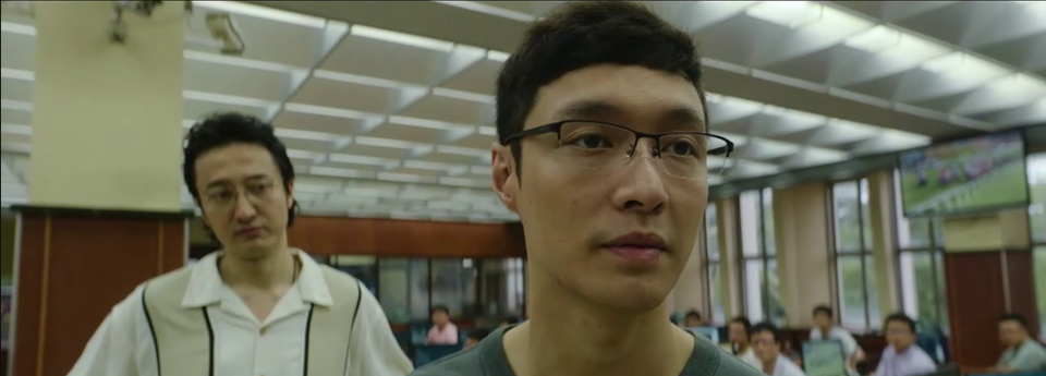 3降到6.7,《草木人间》遭遇口碑滑铁卢,吴京捧吴磊小赚一笔_腾讯新闻