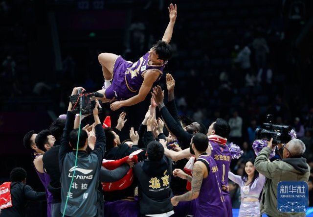 末节登场得5分云南滑翔机矣进宏完成cba生涯首秀