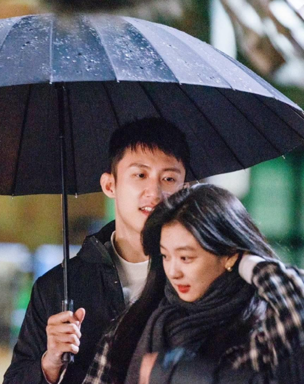 搭上赵丽颖这趟车,孙千资源飞升,看她如今合作的男演员就知道了_腾讯