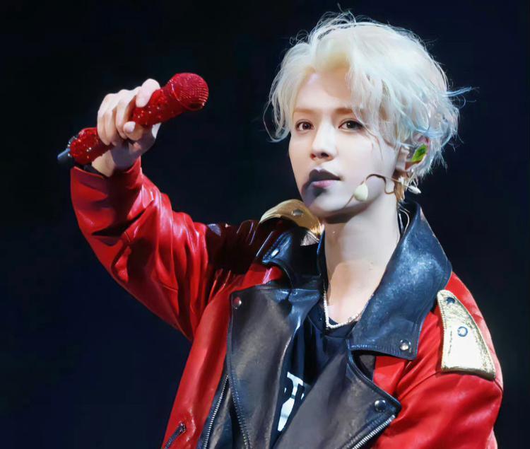 鹿晗武汉演唱会接受部分退票需求