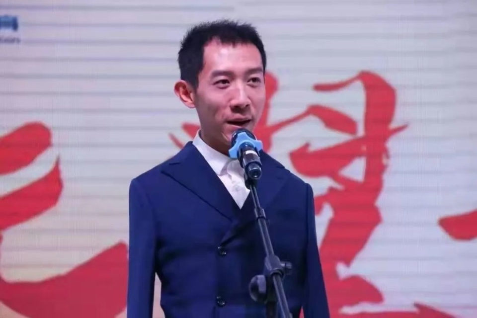 彭超说:"暂时没考虑读博,如果将来有机会也会考虑.