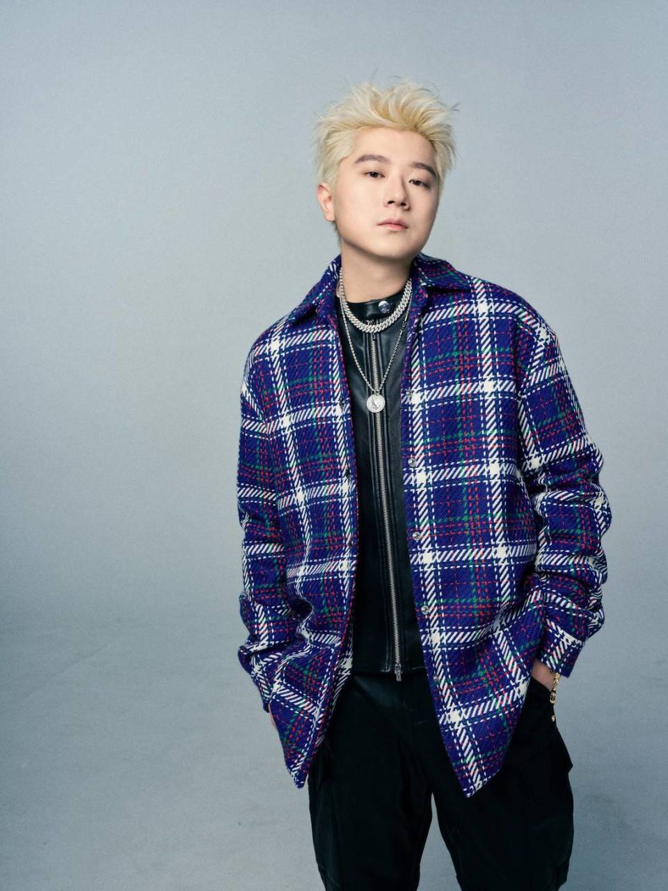 最近好多人都要听王以太?他在封面新闻专访中回应:"很感恩" | 谈艺录