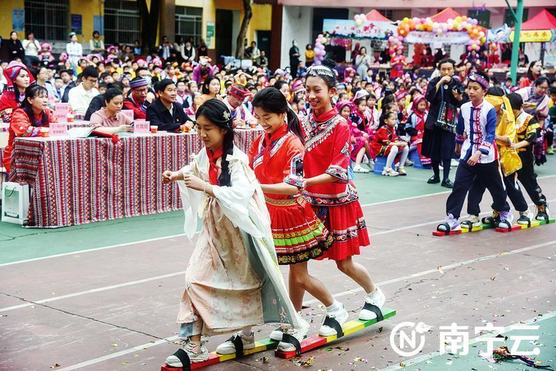 南宁市中小学幼儿园开展多彩"三月三 " 活动弘扬传统文化_腾讯新闻