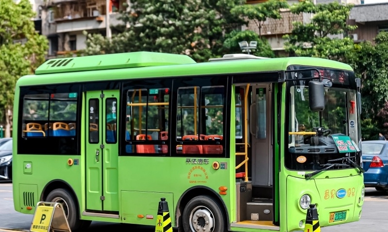 方便番禺西坊大院开通直达市桥地铁站的便民巴士