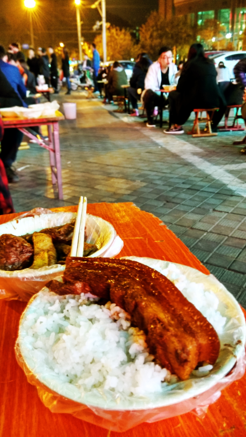 济南顶流:大米干饭把子肉!