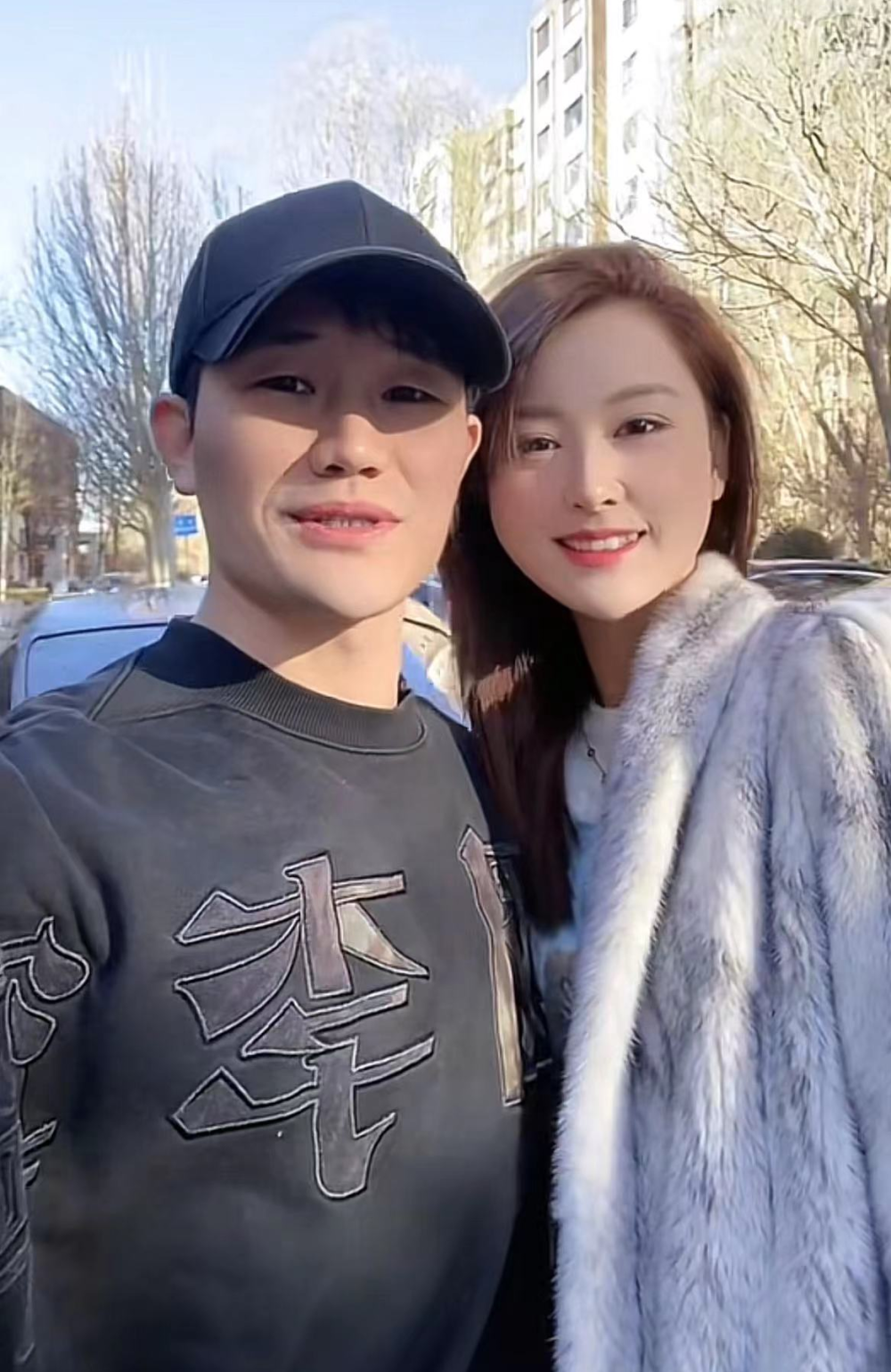 可能有人会问了,一直以来感觉嘎子和老婆郭珊珊感情甜如蜜,怎么会传出